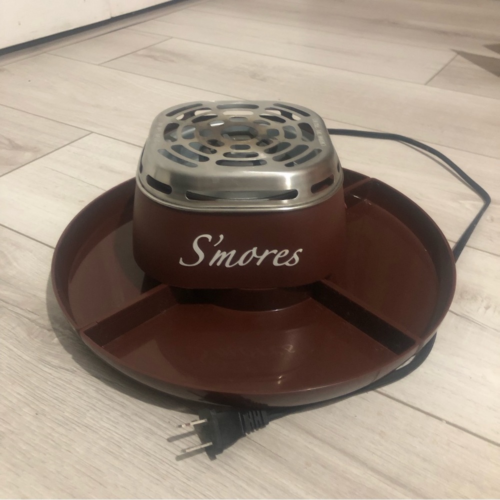 Nostalgia Tabletop Indoor Electric S'mores Maker